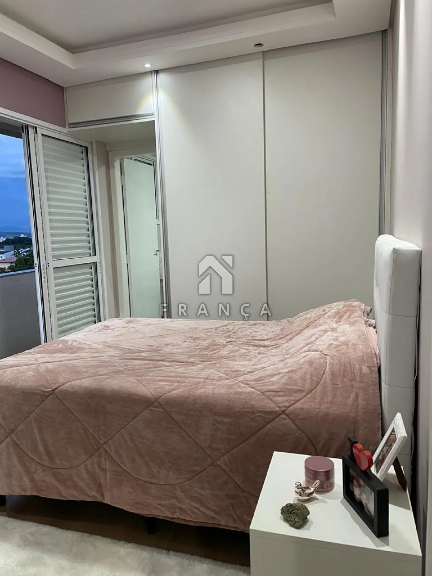 Alugar Apartamento / Padrão em São José dos Campos R$ 4.500,00 - Foto 15
