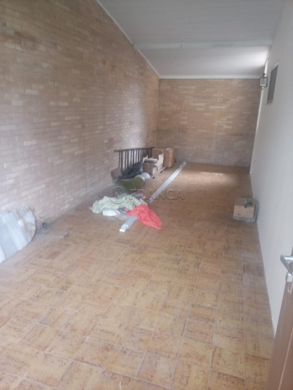 Alugar Casa / Padrão em Jacareí R$ 6.000,00 - Foto 4