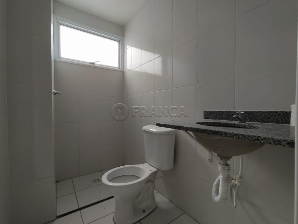 Alugar Apartamento / Padrão em Jacareí R$ 800,00 - Foto 11
