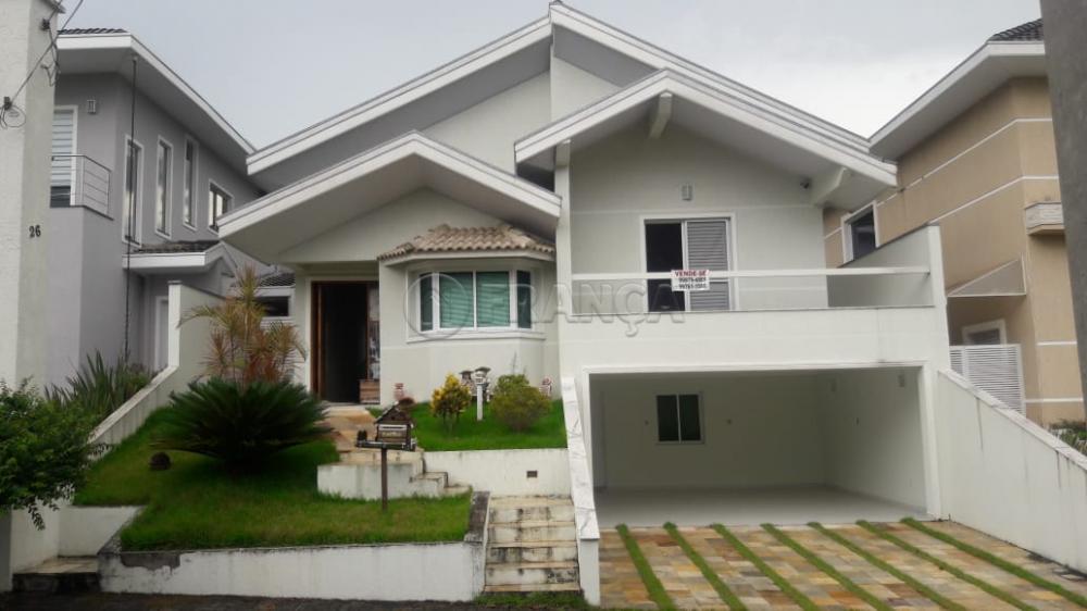 Casa no Villa Branca semi térrea em condomínio fechado