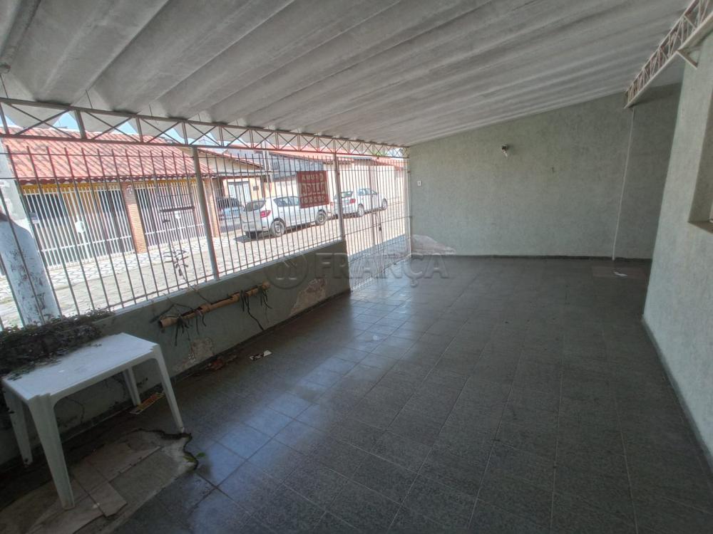 Alugar Casa / Padrão em Jacareí R$ 2.100,00 - Foto 3