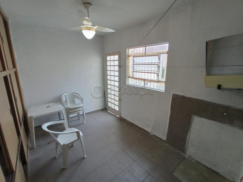 Alugar Casa / Padrão em Jacareí R$ 2.100,00 - Foto 7