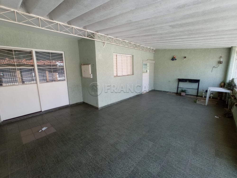 Alugar Casa / Padrão em Jacareí R$ 2.100,00 - Foto 2