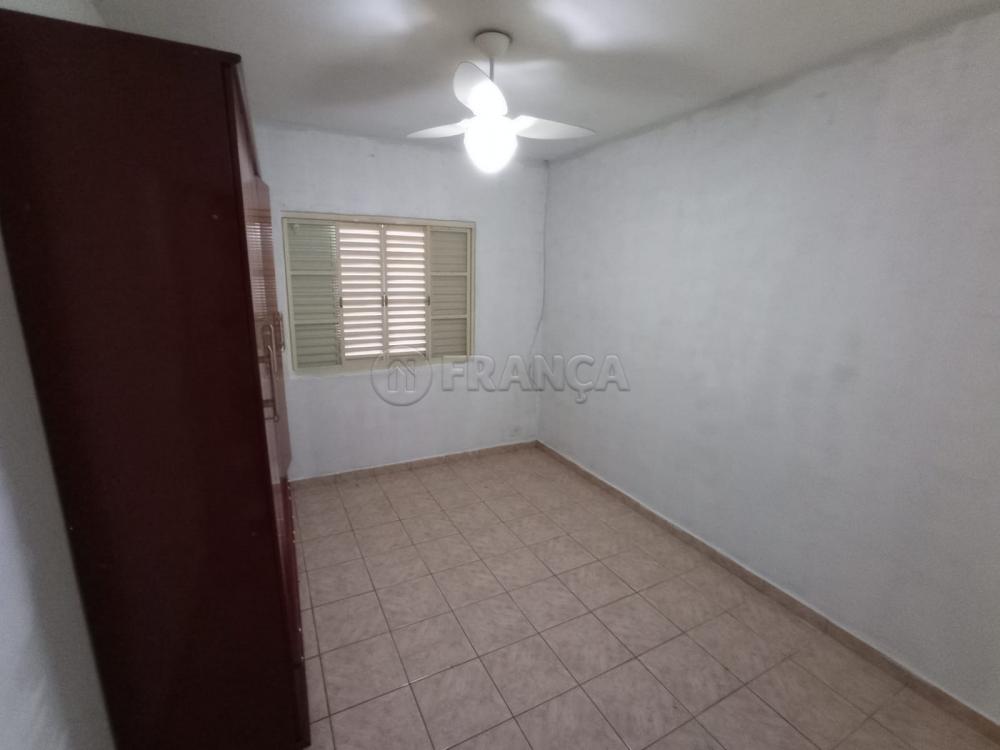 Alugar Casa / Padrão em Jacareí R$ 2.100,00 - Foto 9