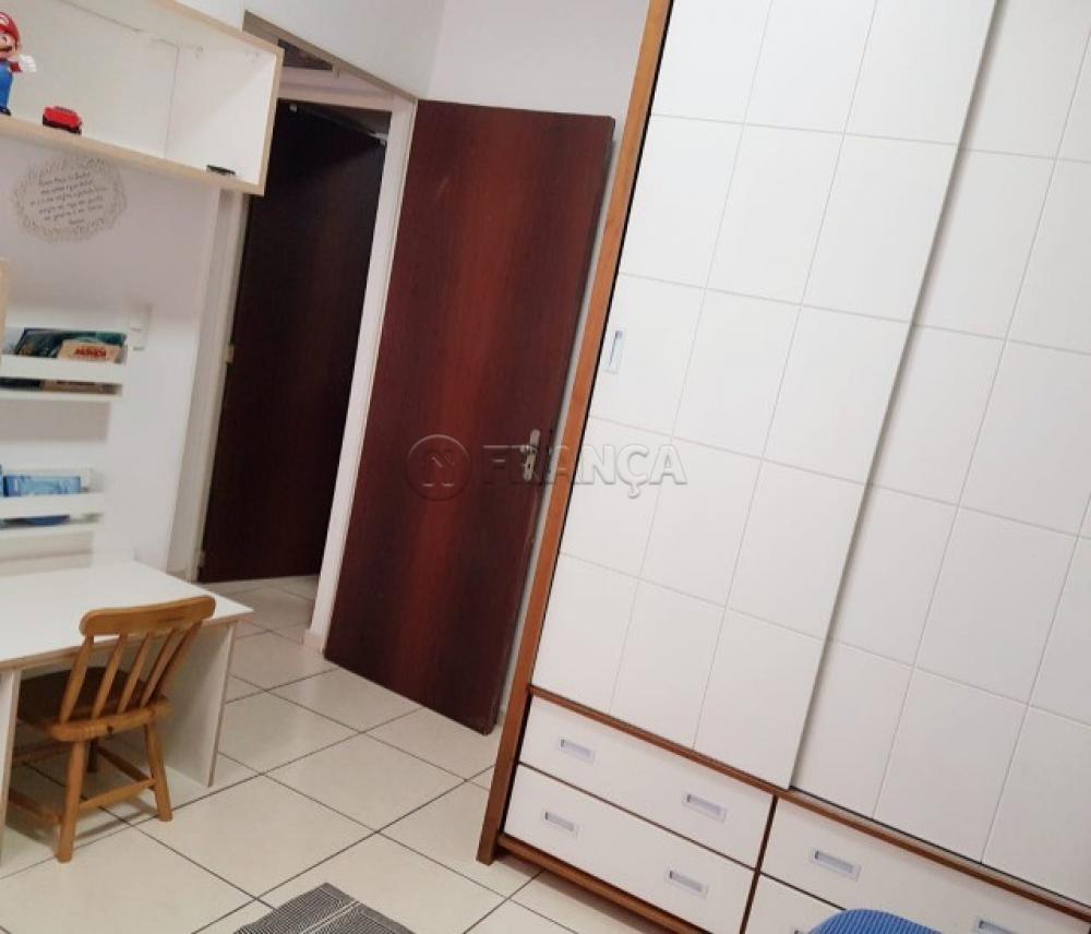 Comprar Apartamento / Padrão em Jacareí R$ 180.000,00 - Foto 7