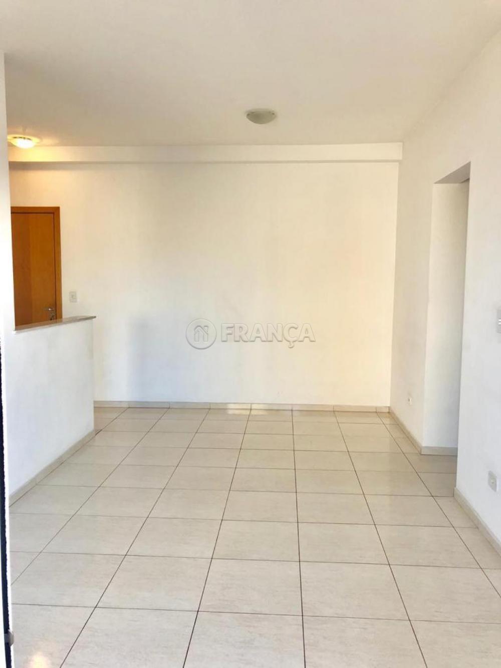 Alugar Apartamento / Padrão em Jacareí R$ 1.500,00 - Foto 13