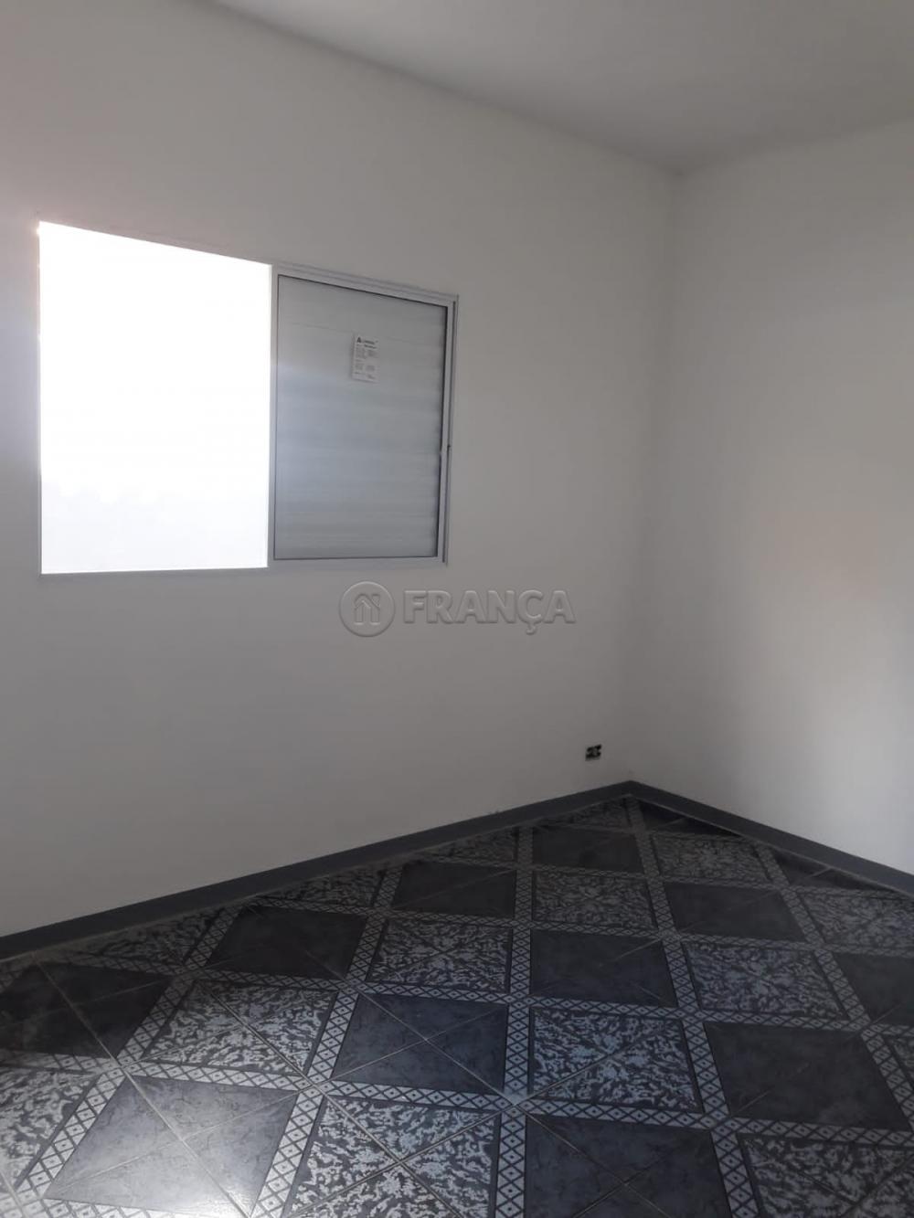 Alugar Casa / Padrão em Jacareí R$ 1.600,00 - Foto 14