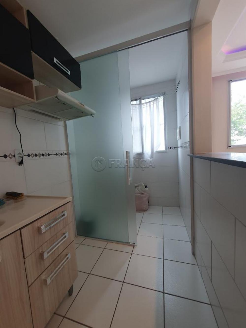 Alugar Apartamento / Padrão em Jacareí R$ 950,00 - Foto 6