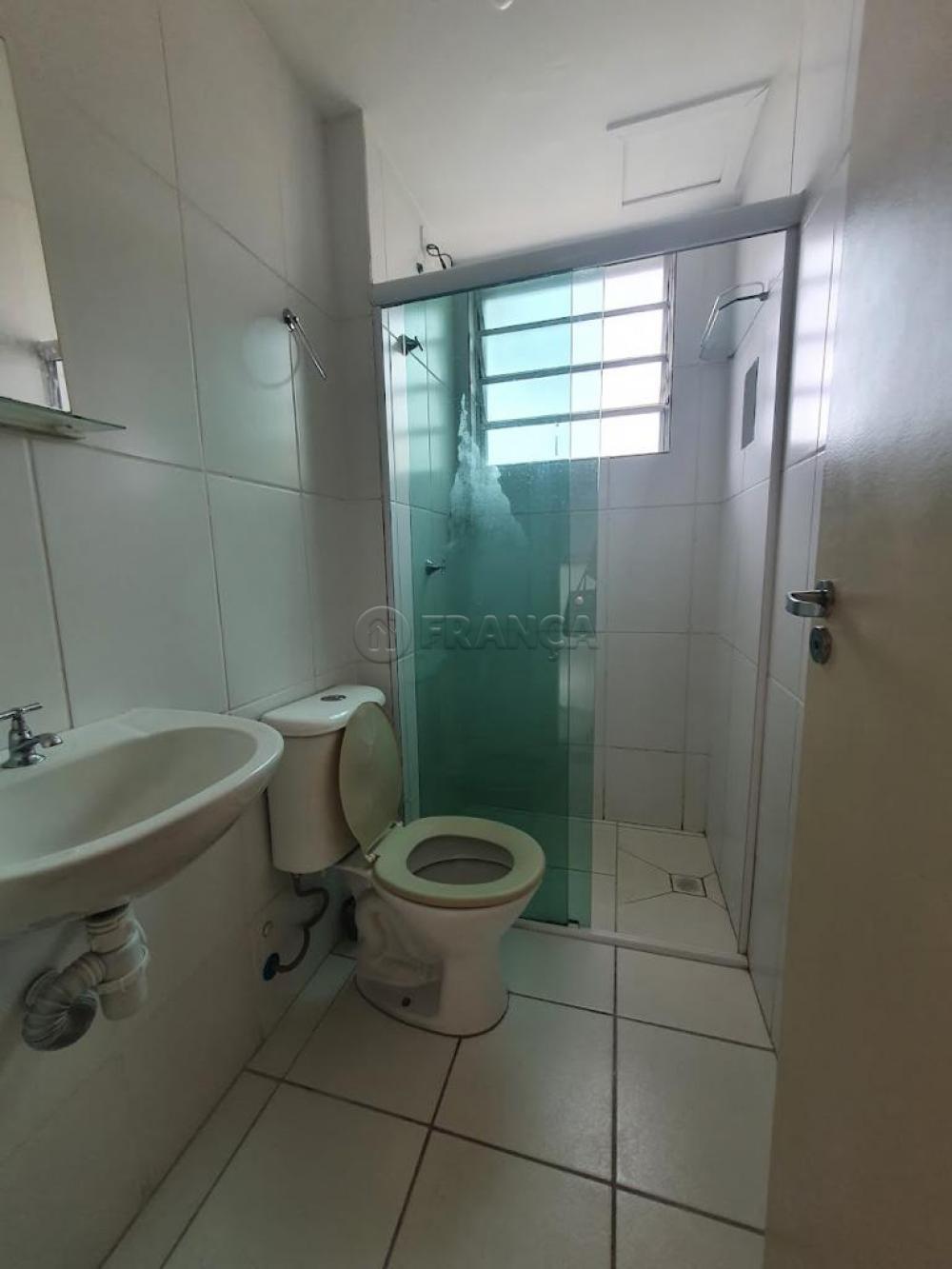 Alugar Apartamento / Padrão em Jacareí R$ 950,00 - Foto 11