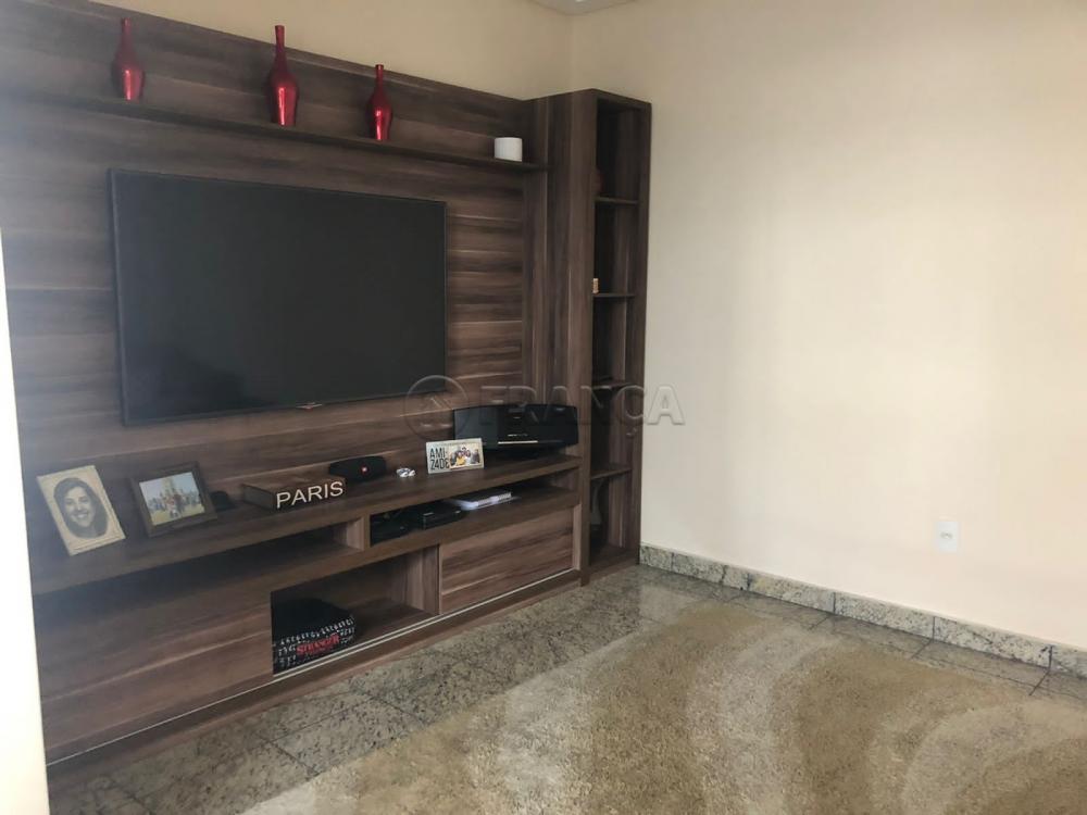 Alugar Casa / Condomínio em Jacareí R$ 6.200,00 - Foto 6
