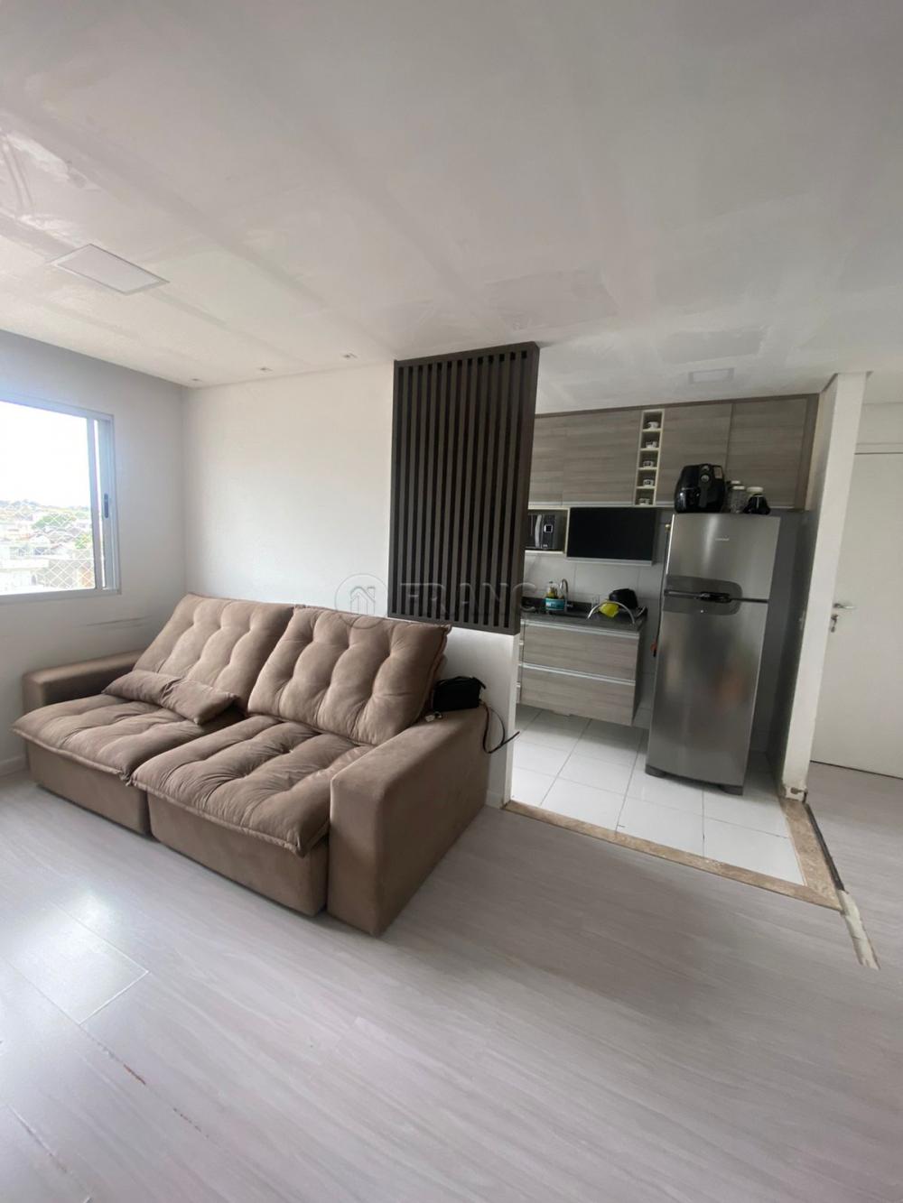 Comprar Apartamento / Padrão em Jacareí R$ 240.000,00 - Foto 3