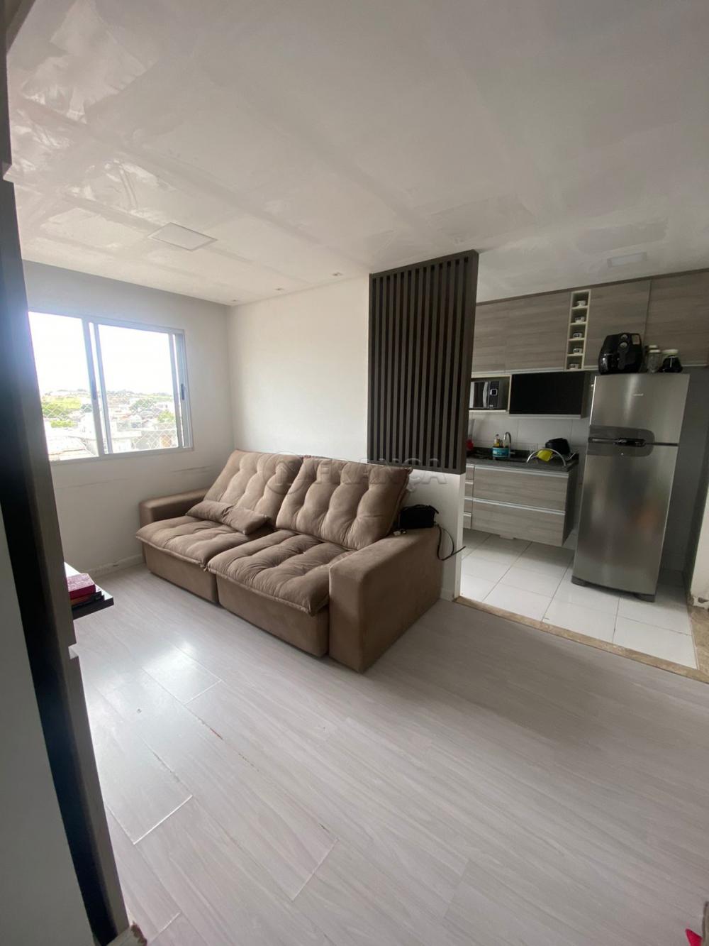 Comprar Apartamento / Padrão em Jacareí R$ 240.000,00 - Foto 4