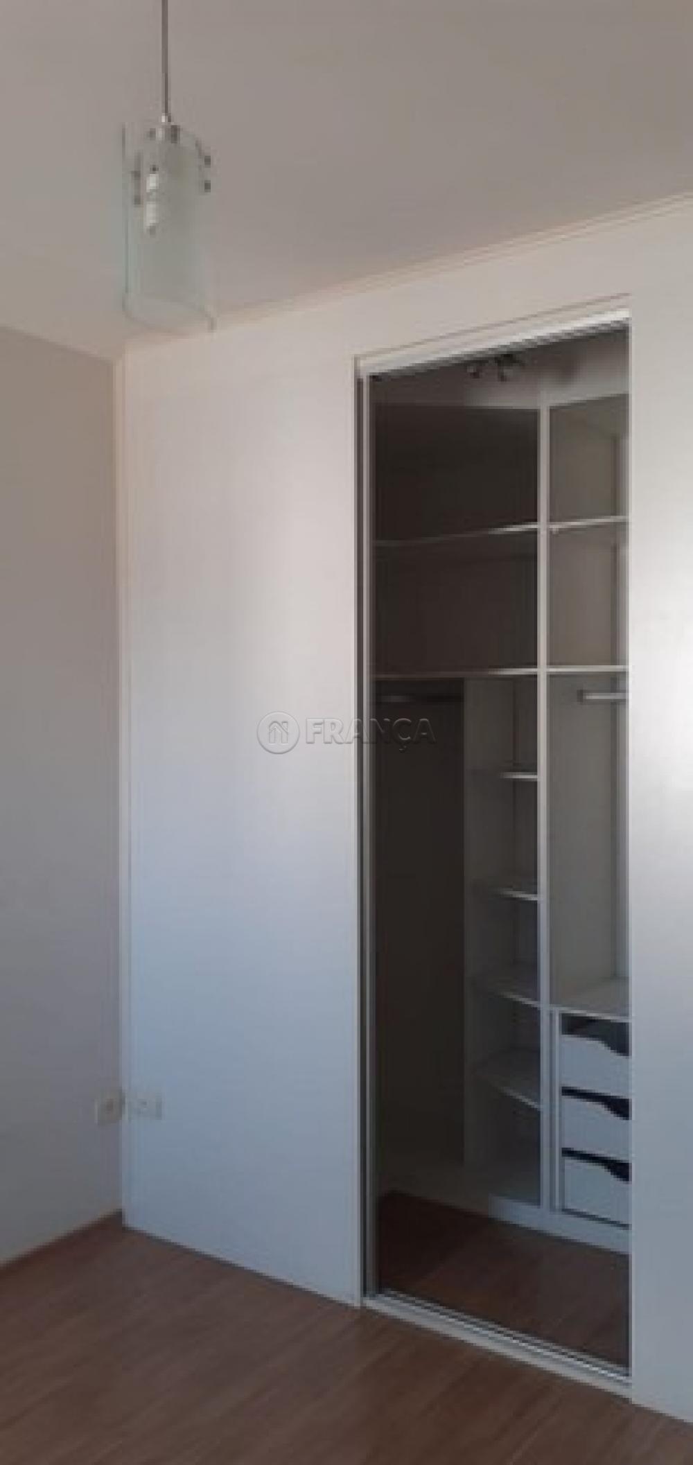Comprar Apartamento / Padrão em Jacareí R$ 420.000,00 - Foto 5