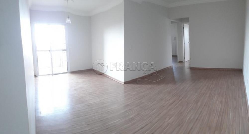 Comprar Apartamento / Padrão em Jacareí R$ 420.000,00 - Foto 1