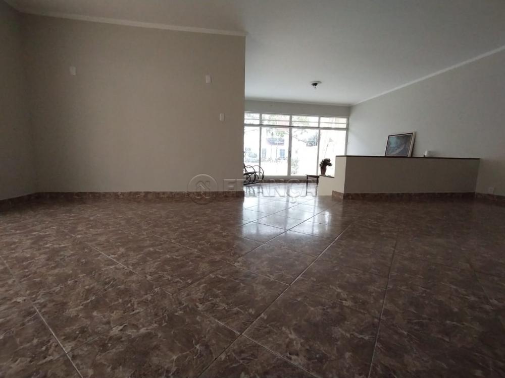 Alugar Casa / Padrão em Jacareí R$ 6.900,00 - Foto 3