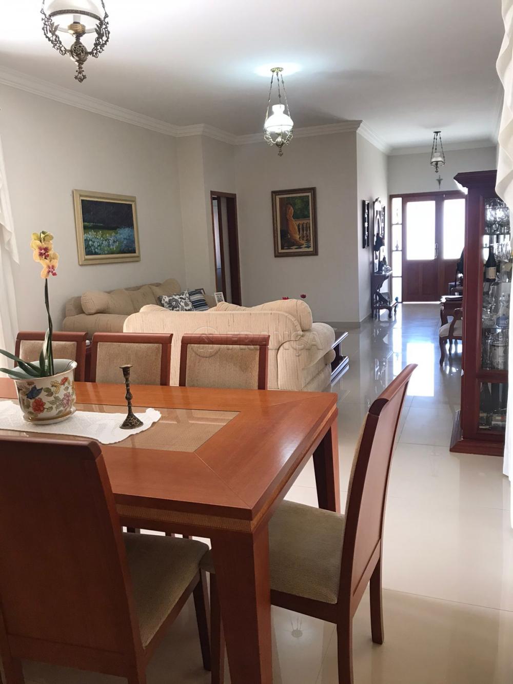 Comprar Casa / Condomínio em Jacareí R$ 1.900.000,00 - Foto 2