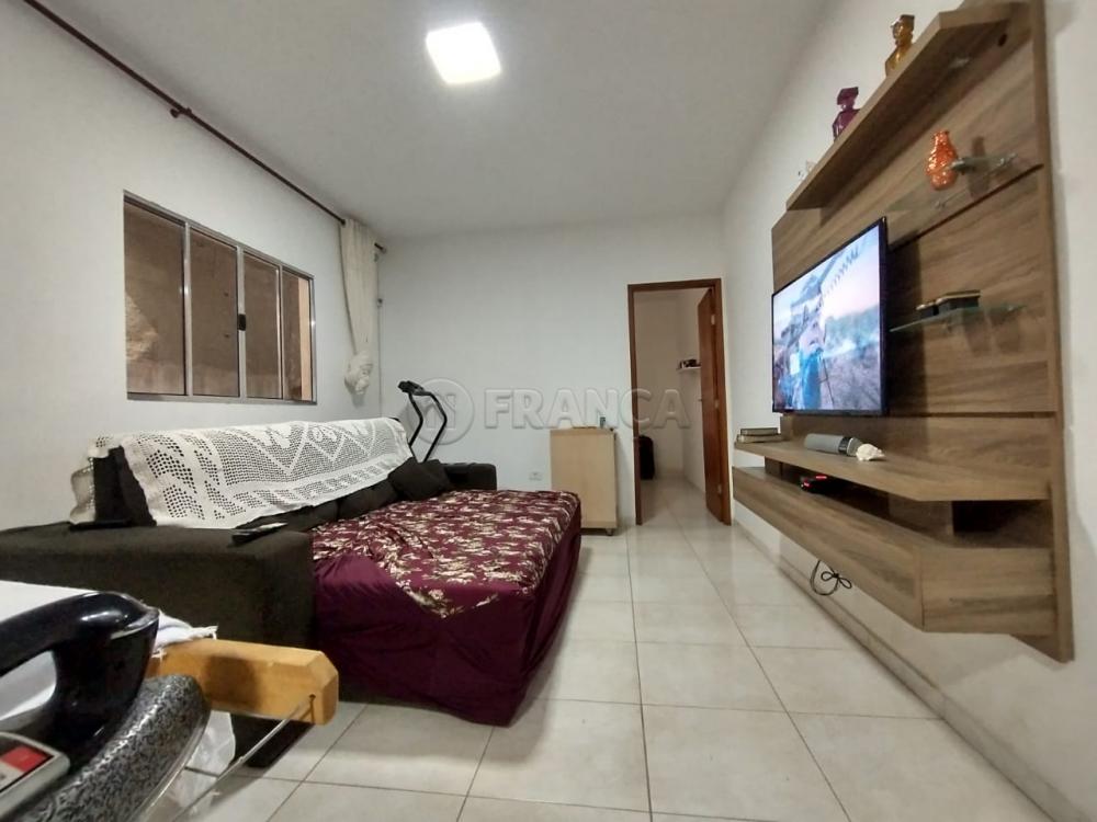 Comprar Casa / Padrão em Jacareí R$ 270.000,00 - Foto 3