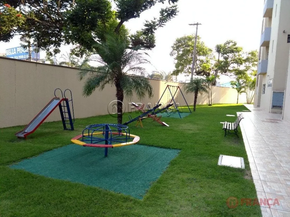 Alugar Apartamento / Padrão em Jacareí R$ 2.100,00 - Foto 7