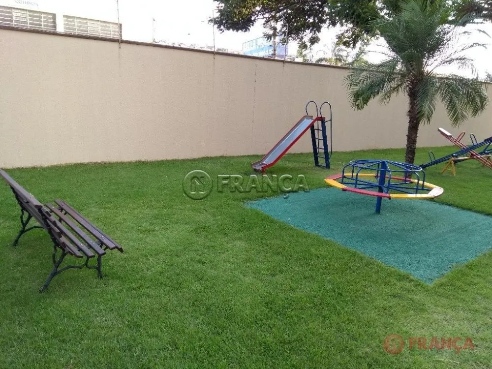 Alugar Apartamento / Padrão em Jacareí R$ 2.100,00 - Foto 8