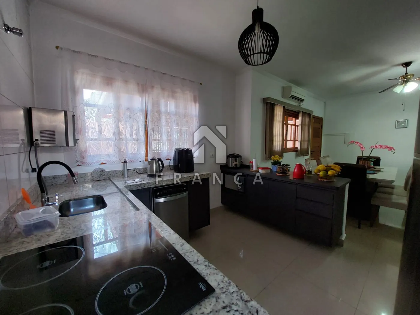 Comprar Casa / Padrão em Jacareí R$ 650.000,00 - Foto 9