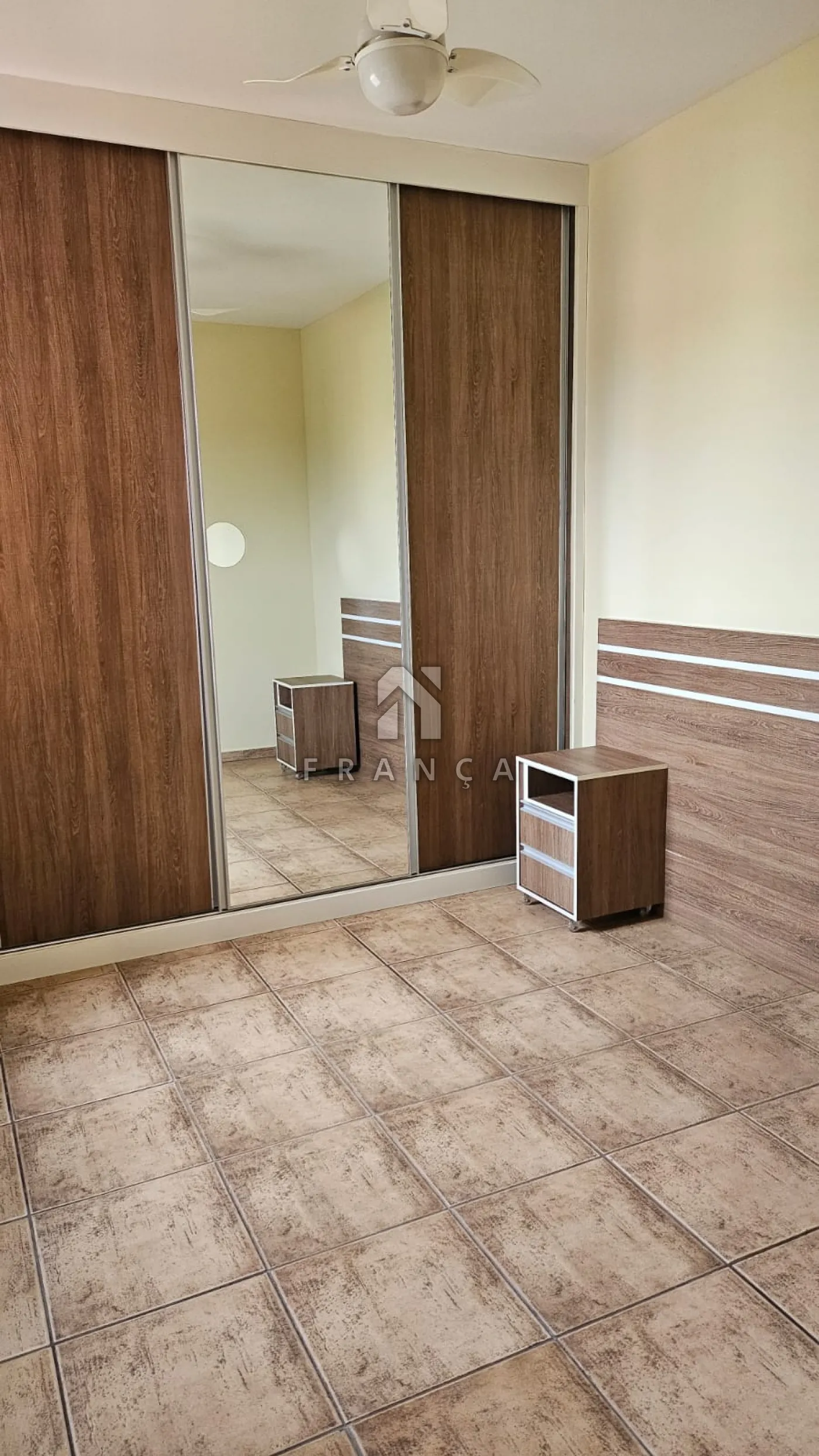 Alugar Apartamento / Padrão em Jacareí R$ 2.200,00 - Foto 10