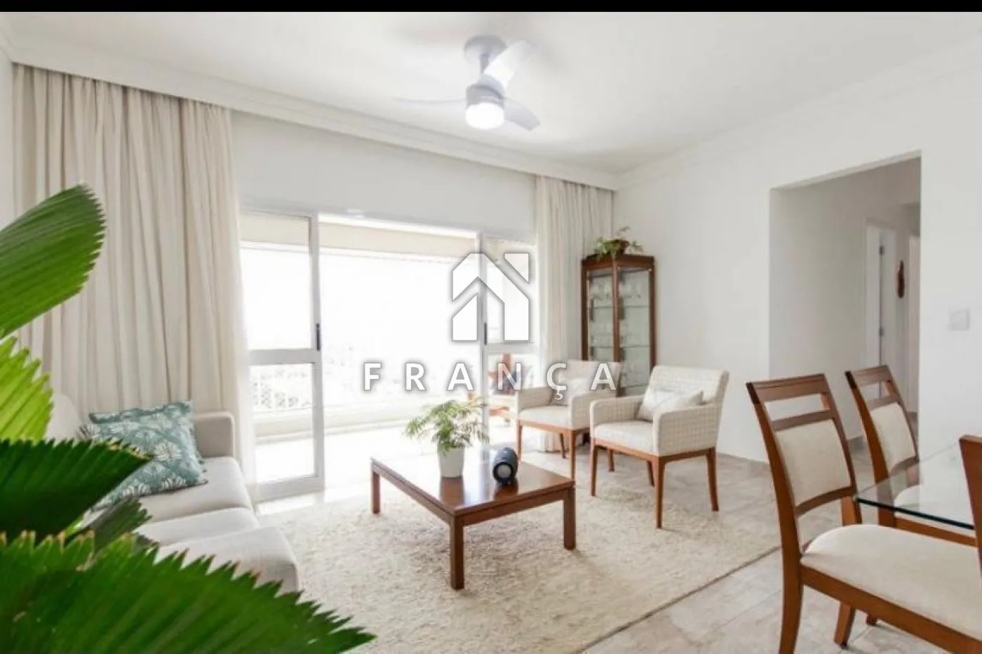 Comprar Apartamento / Padrão em Jacareí R$ 670.000,00 - Foto 2