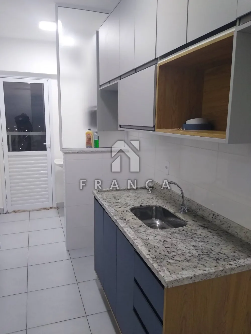 Alugar Apartamento / Padrão em Jacareí R$ 2.600,00 - Foto 3