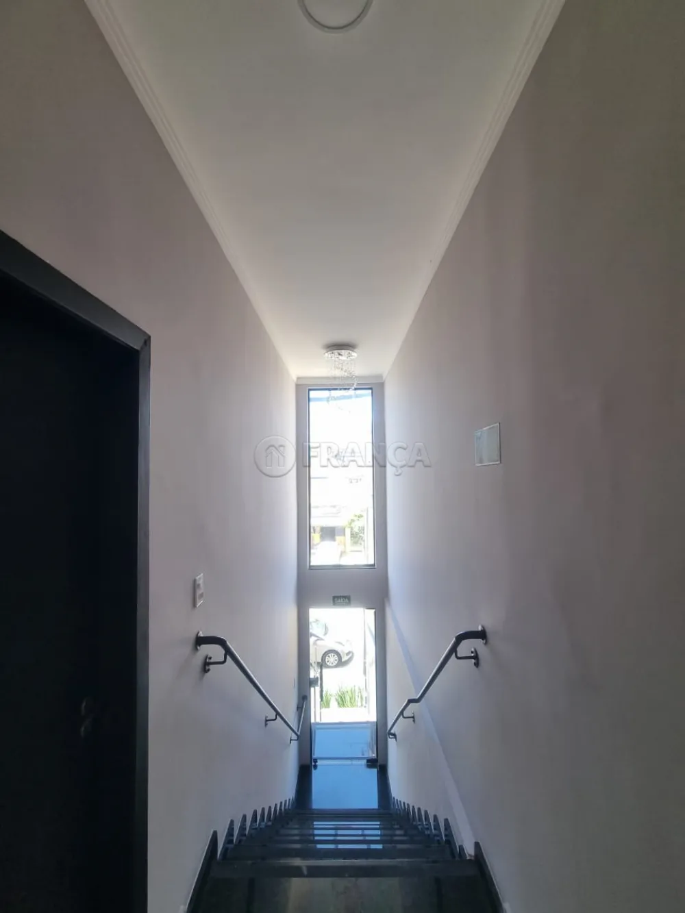 Alugar Comercial / Sala em Jacareí R$ 1.700,00 - Foto 7