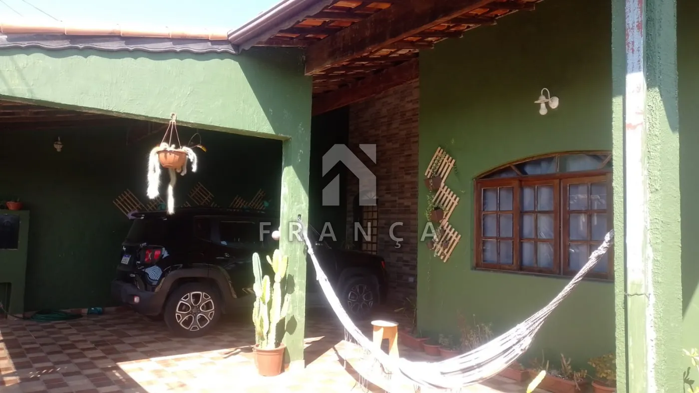 Alugar Casa / Padrão em Jacareí R$ 2.200,00 - Foto 3