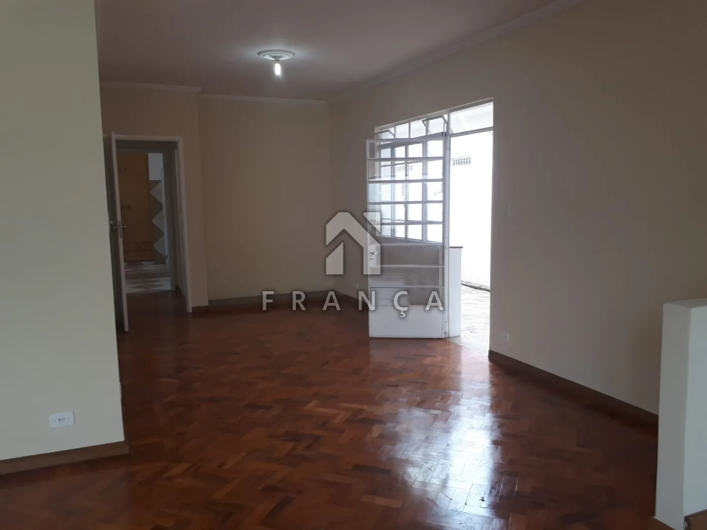 Alugar Casa / Padrão em São José dos Campos R$ 4.000,00 - Foto 8