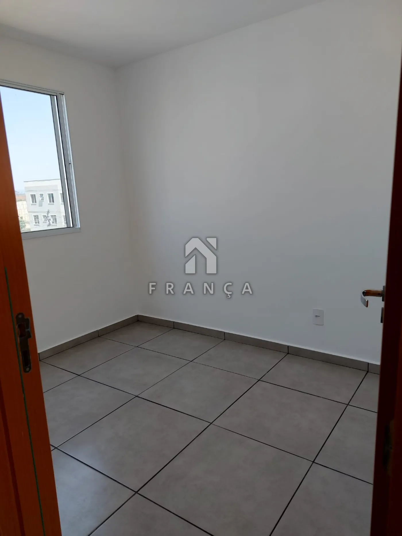 Alugar Apartamento / Padrão em Jacareí R$ 1.000,00 - Foto 10