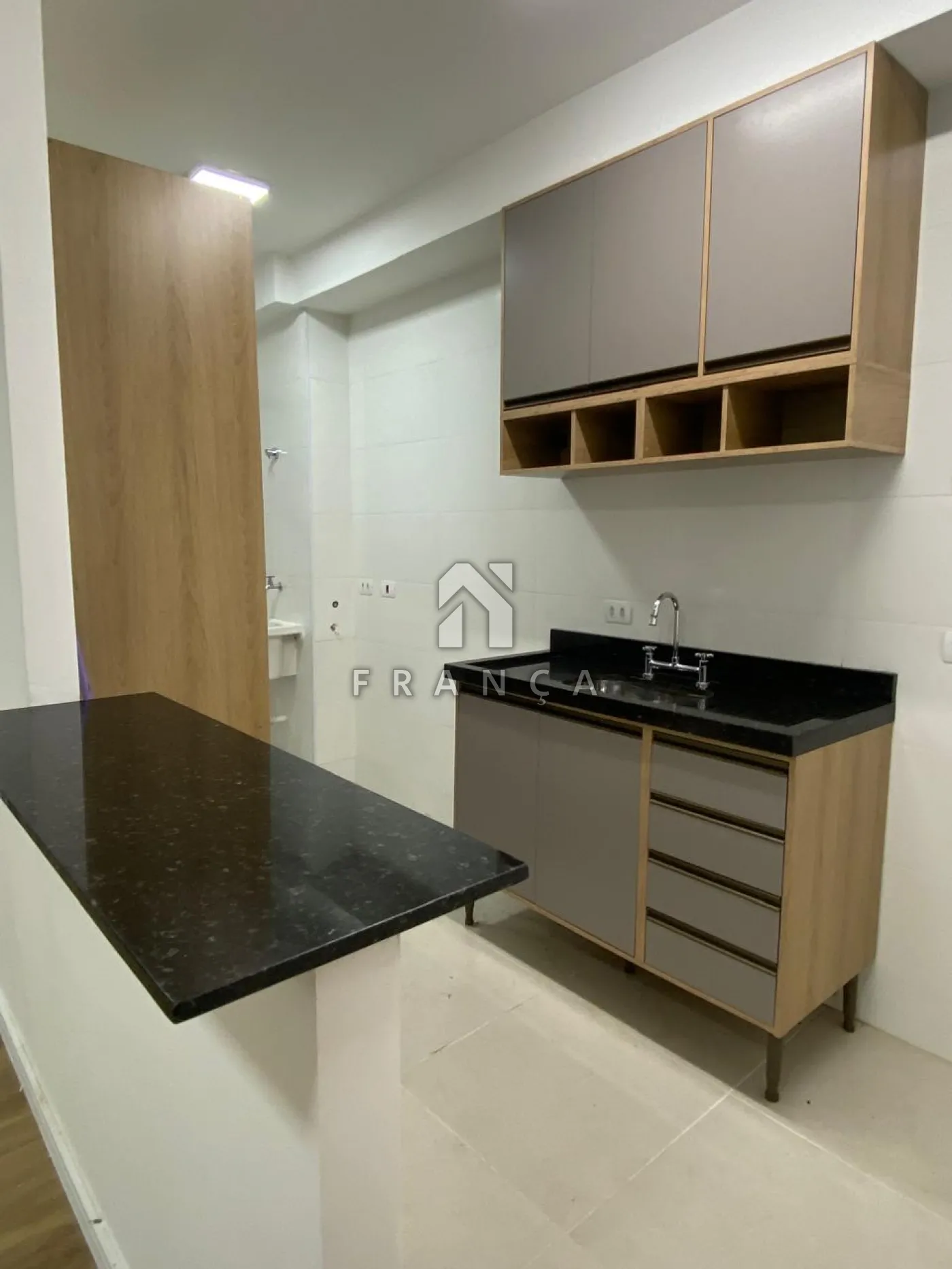Alugar Apartamento / Padrão em Jacareí R$ 3.000,00 - Foto 9