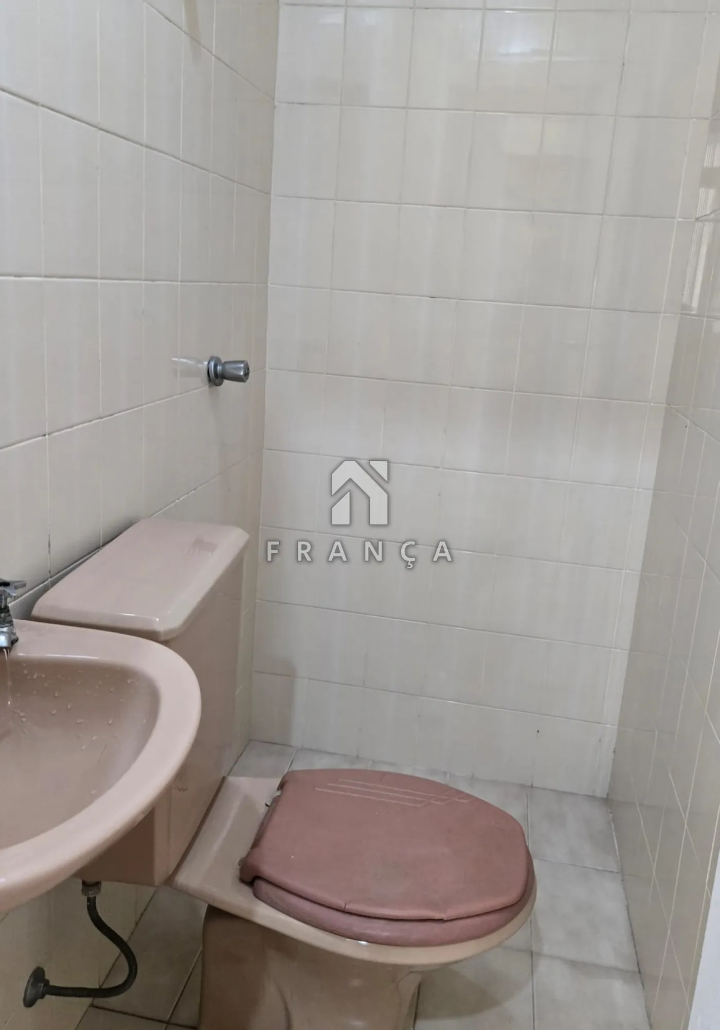 Alugar Apartamento / Padrão em Jacareí R$ 1.900,00 - Foto 16