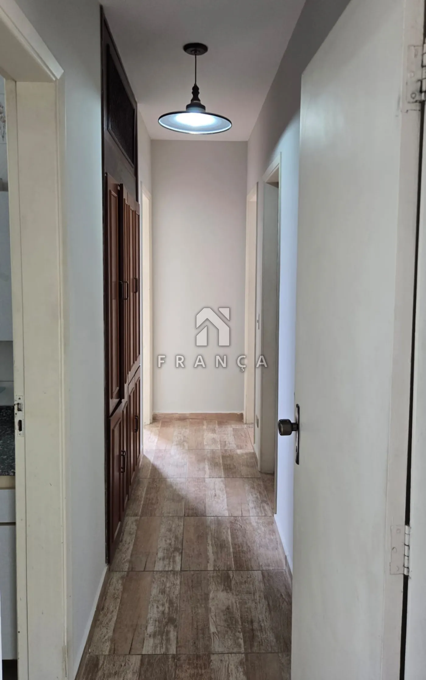 Alugar Apartamento / Padrão em Jacareí R$ 1.900,00 - Foto 8