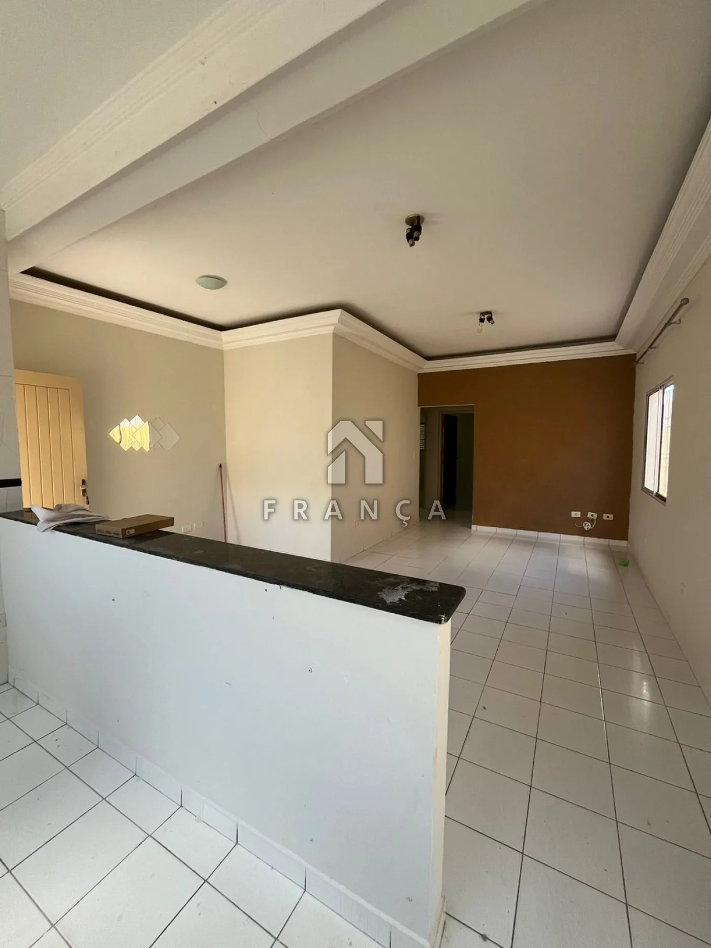 Alugar Casa / Padrão em Jacareí R$ 2.500,00 - Foto 9