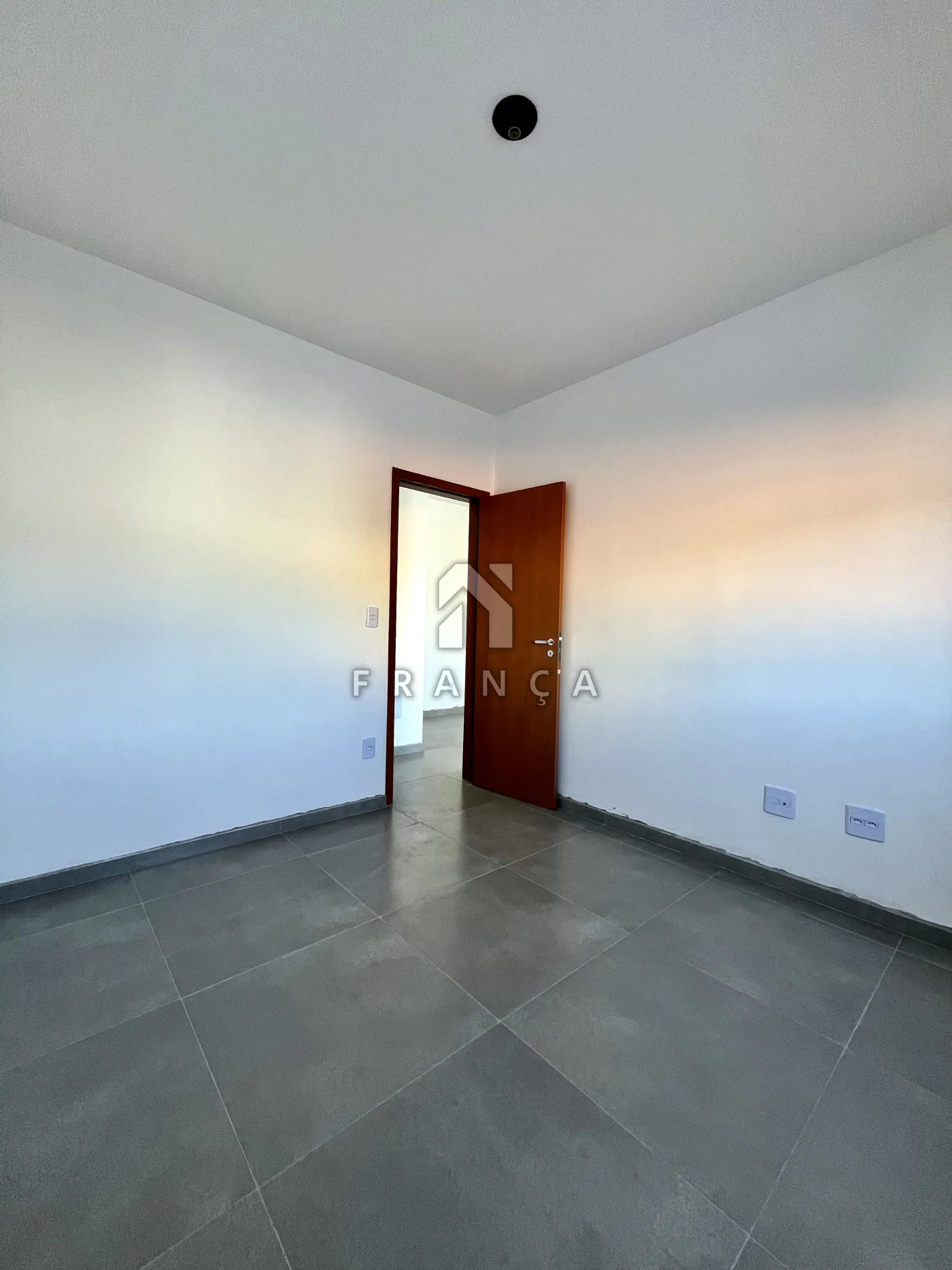 Comprar Apartamento / Padrão em Jacareí R$ 500.000,00 - Foto 14