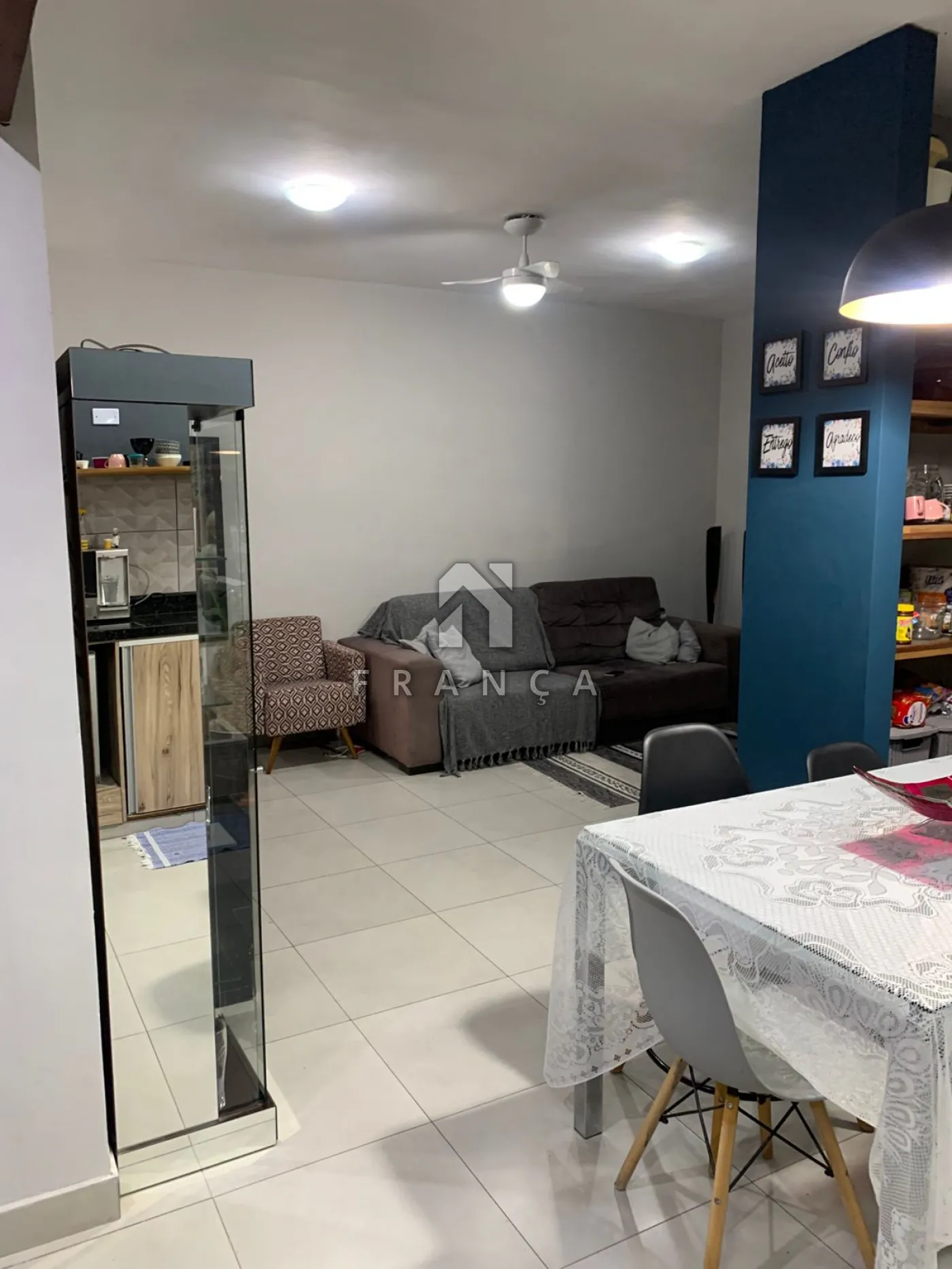 Alugar Casa / Padrão em Jacareí R$ 2.300,00 - Foto 11
