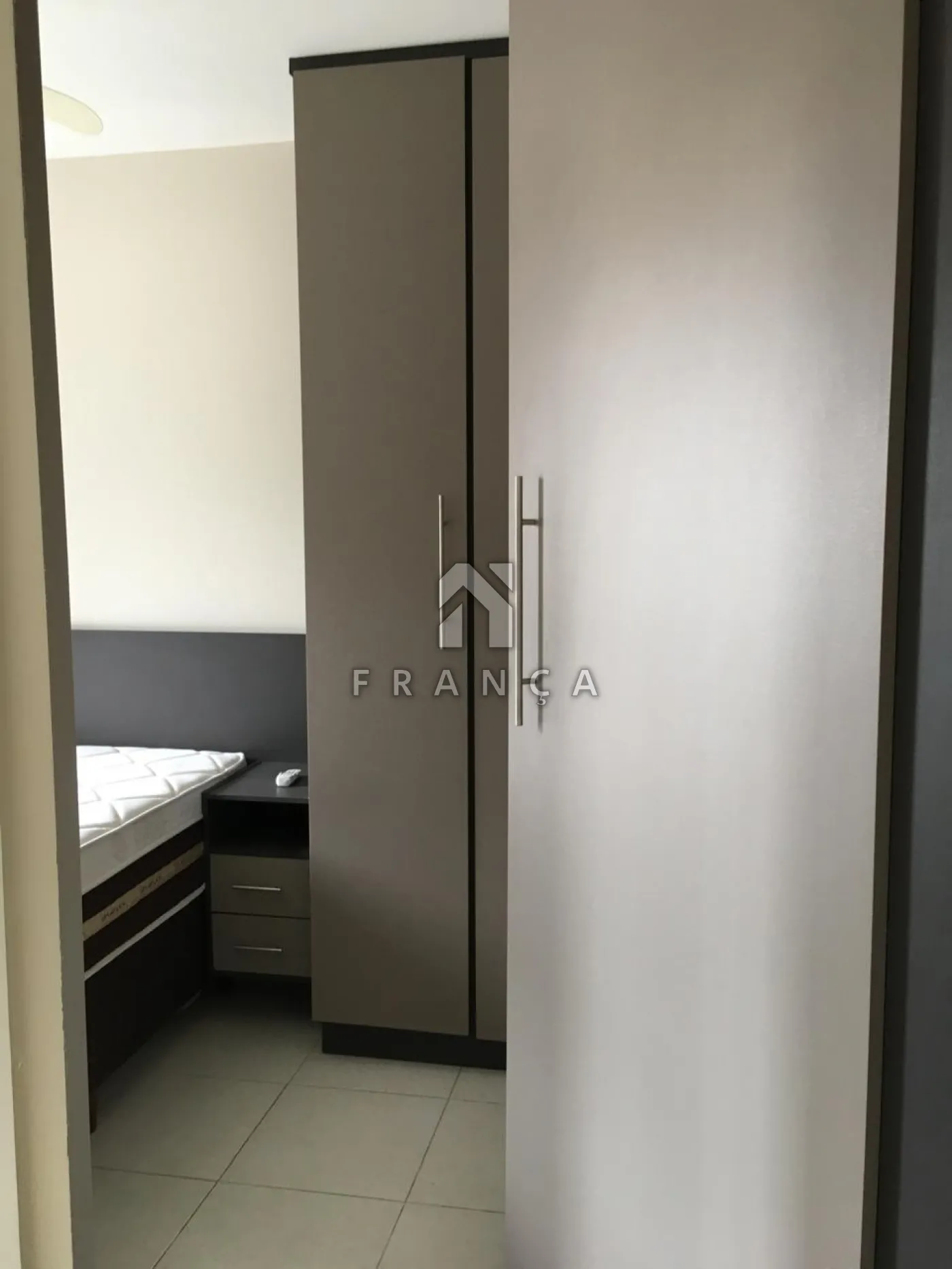 Alugar Apartamento / Padrão em Jacareí R$ 2.600,00 - Foto 10
