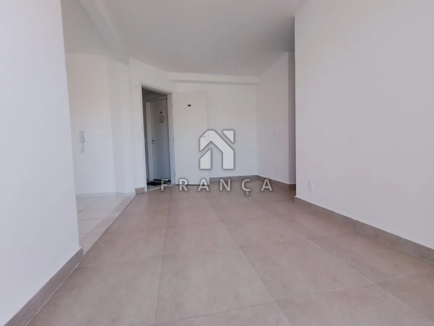 Alugar Apartamento / Padrão em Jacareí R$ 1.800,00 - Foto 5