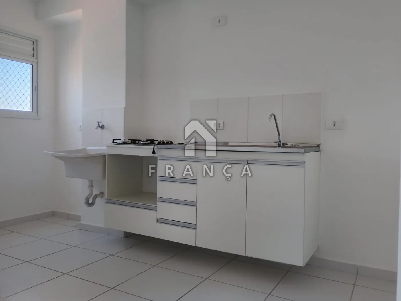 Alugar Apartamento / Padrão em Jacareí R$ 1.800,00 - Foto 2