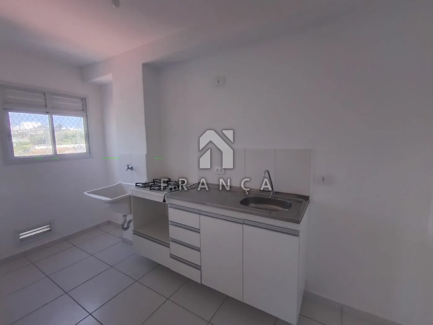 Alugar Apartamento / Padrão em Jacareí R$ 1.800,00 - Foto 1