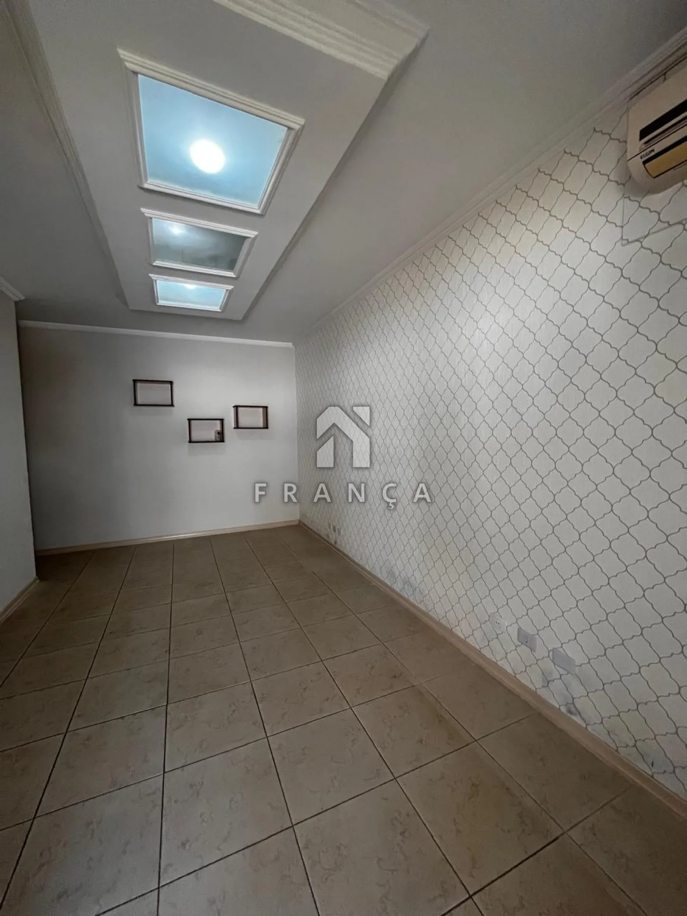 Alugar Casa / Condomínio em Jacareí R$ 10.800,00 - Foto 11