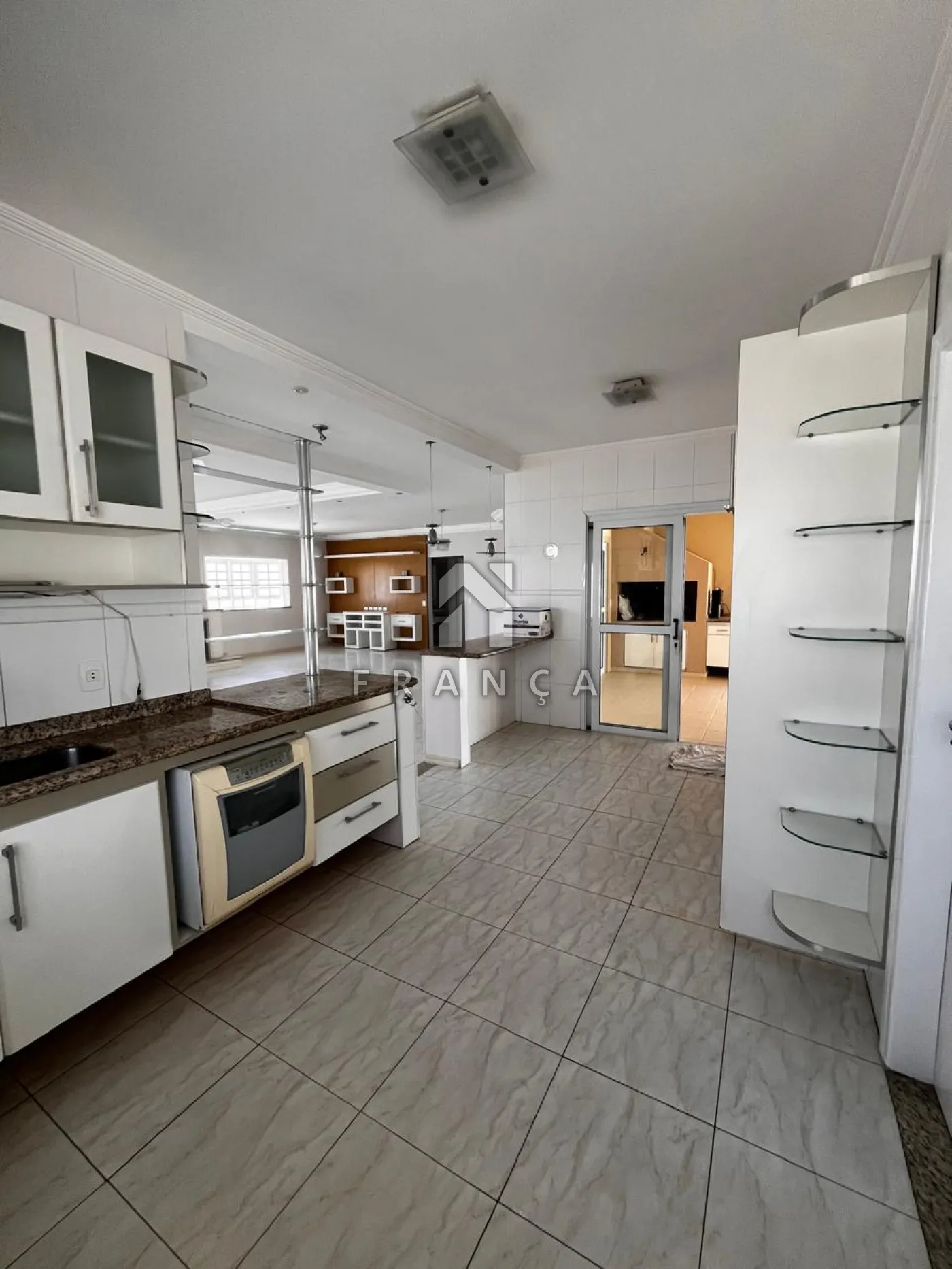 Alugar Casa / Condomínio em Jacareí R$ 10.800,00 - Foto 5