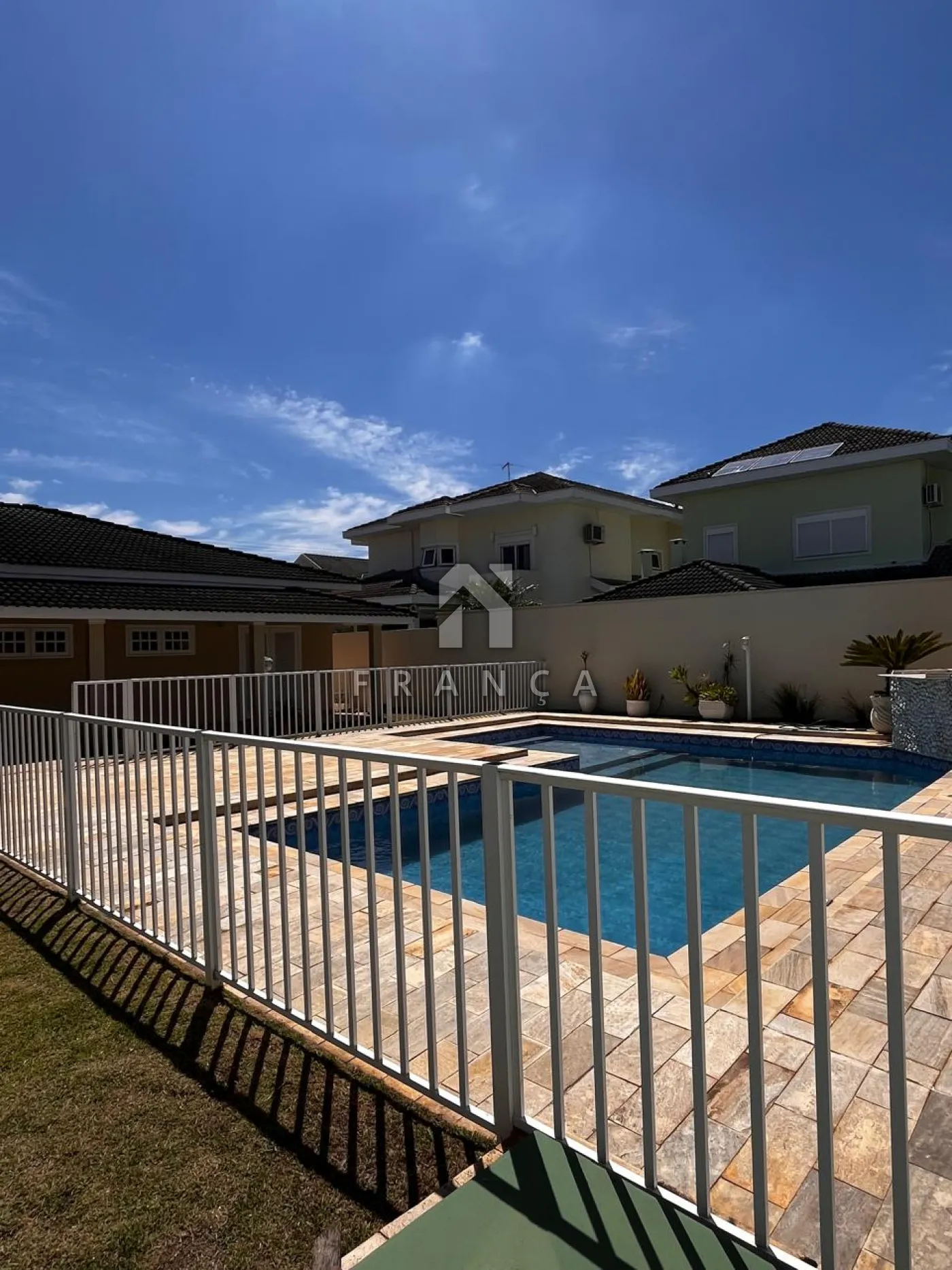 Alugar Casa / Condomínio em Jacareí R$ 10.800,00 - Foto 27