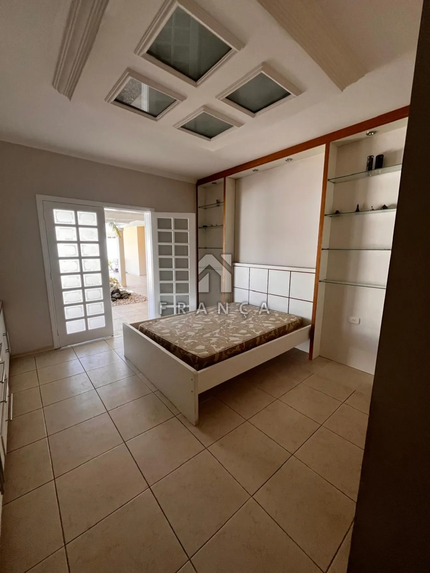Alugar Casa / Condomínio em Jacareí R$ 10.800,00 - Foto 13