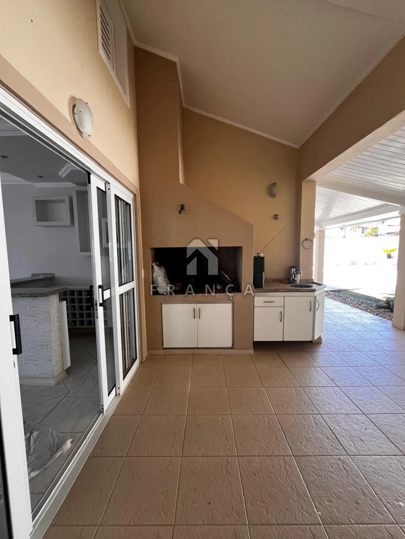 Alugar Casa / Condomínio em Jacareí R$ 10.800,00 - Foto 24