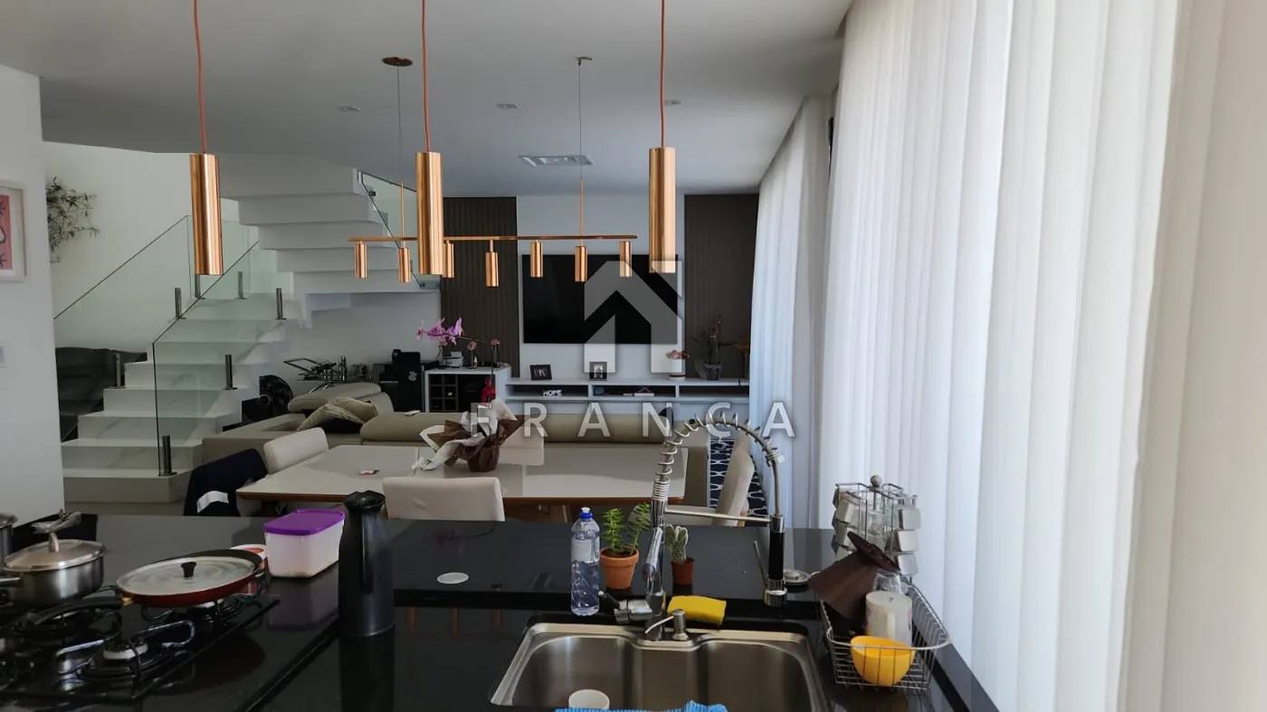 Alugar Casa / Condomínio em Jacareí R$ 15.000,00 - Foto 9