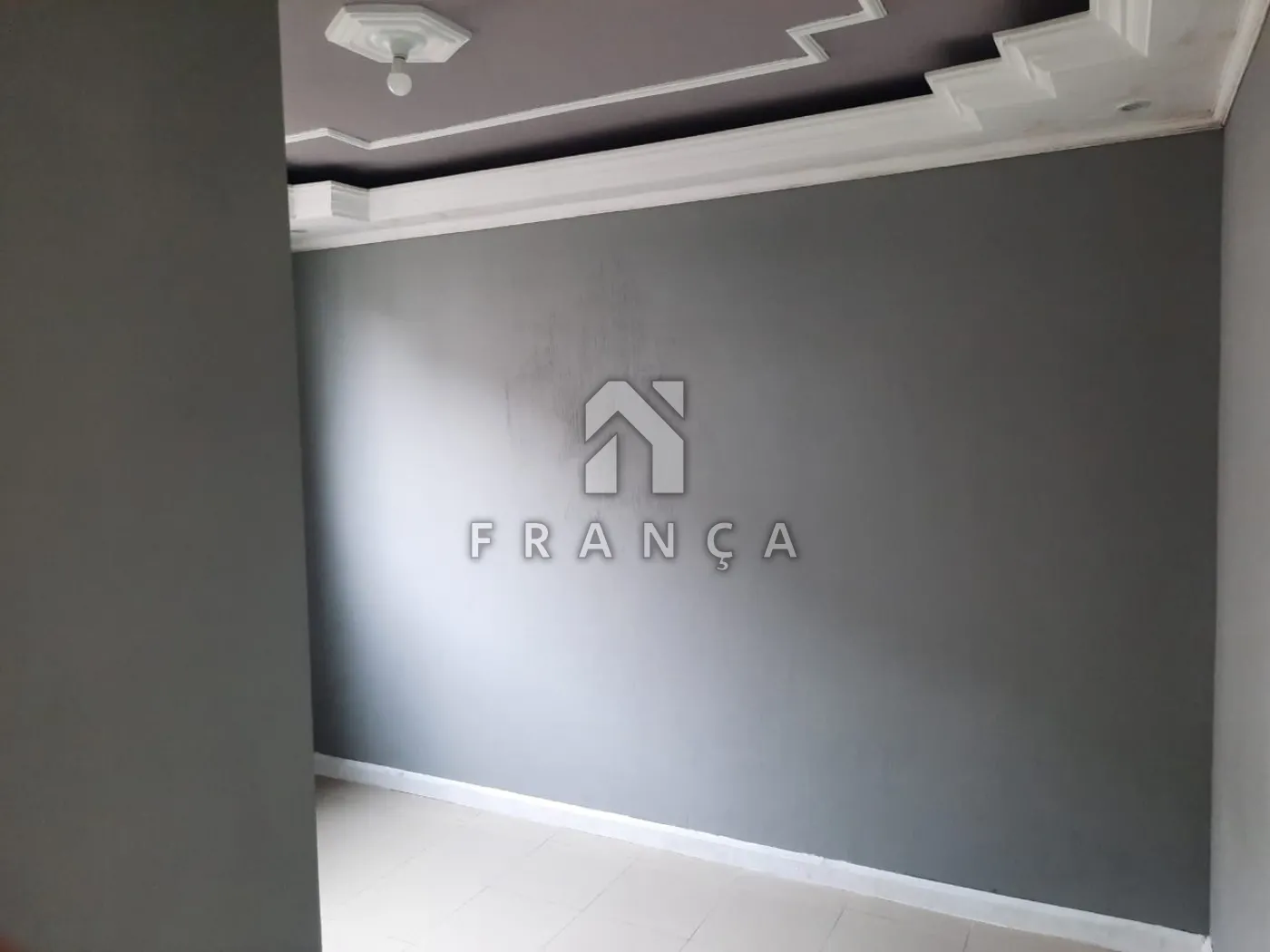 Alugar Apartamento / Padrão em Jacareí R$ 1.500,00 - Foto 4