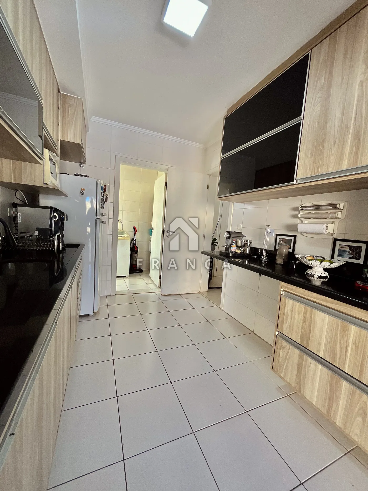 Comprar Casa / Condomínio em Jacareí R$ 1.100.000,00 - Foto 6