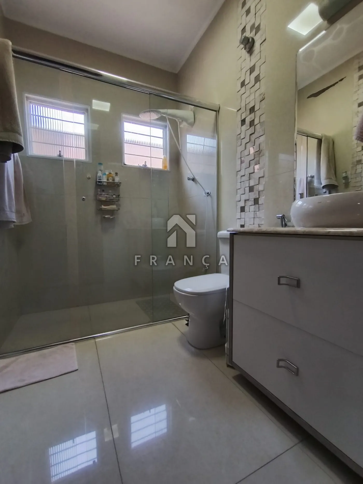 Comprar Casa / Padrão em Jacareí R$ 700.000,00 - Foto 18